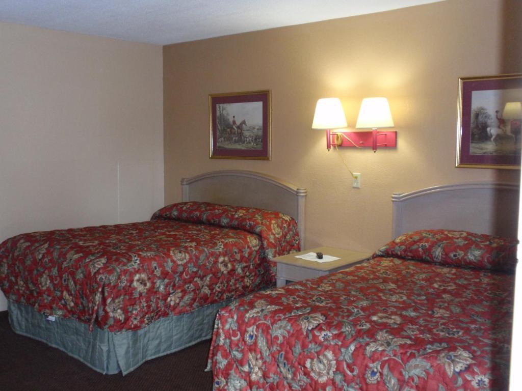 Heritage Inn Martinsburg Bagian luar foto